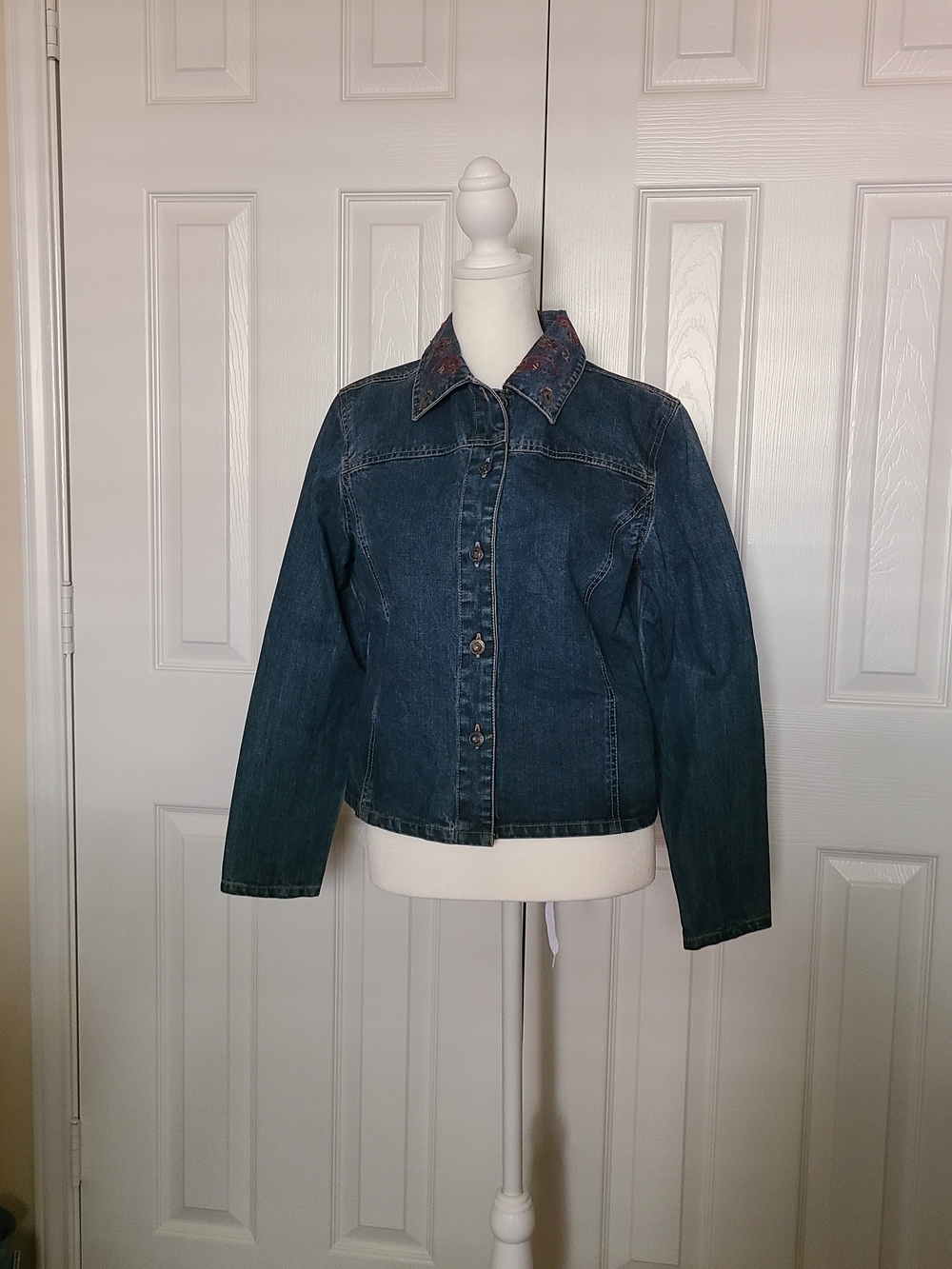Petite Sophisticate Vintage Denim Jacket with Embroidered Collar 90's Y2K Boho